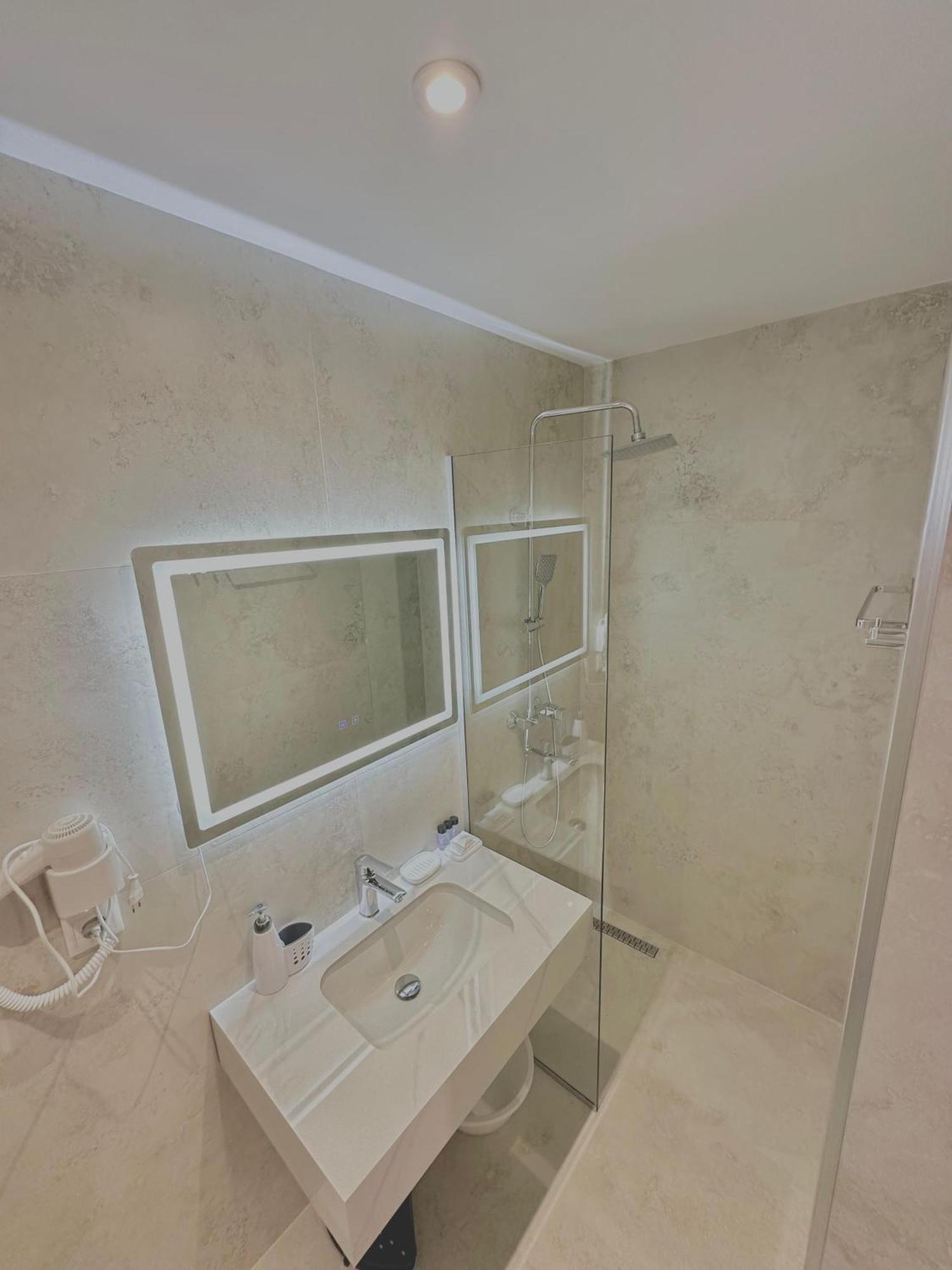 Lido Apartments ฮีมาเรอ ห้อง รูปภาพ